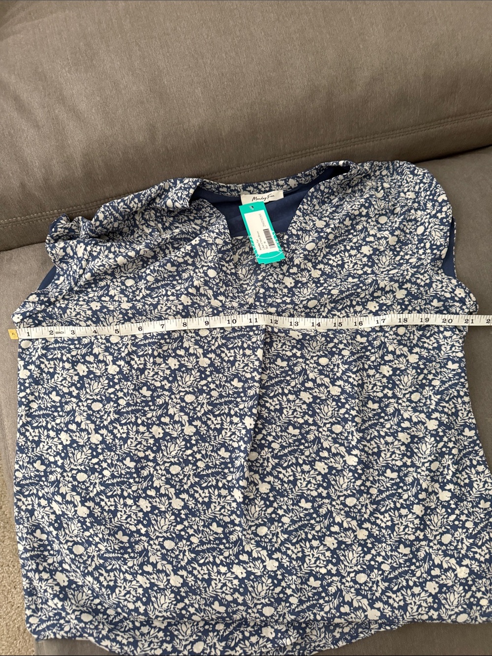 Women's Navy Floral V-Neck Cap-Sleeve Blouse - Picture 7 of 7
